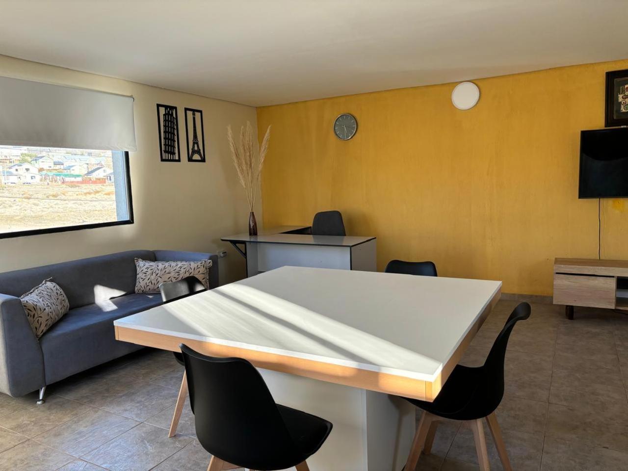 Terminal Suites El Calafate Exteriör bild