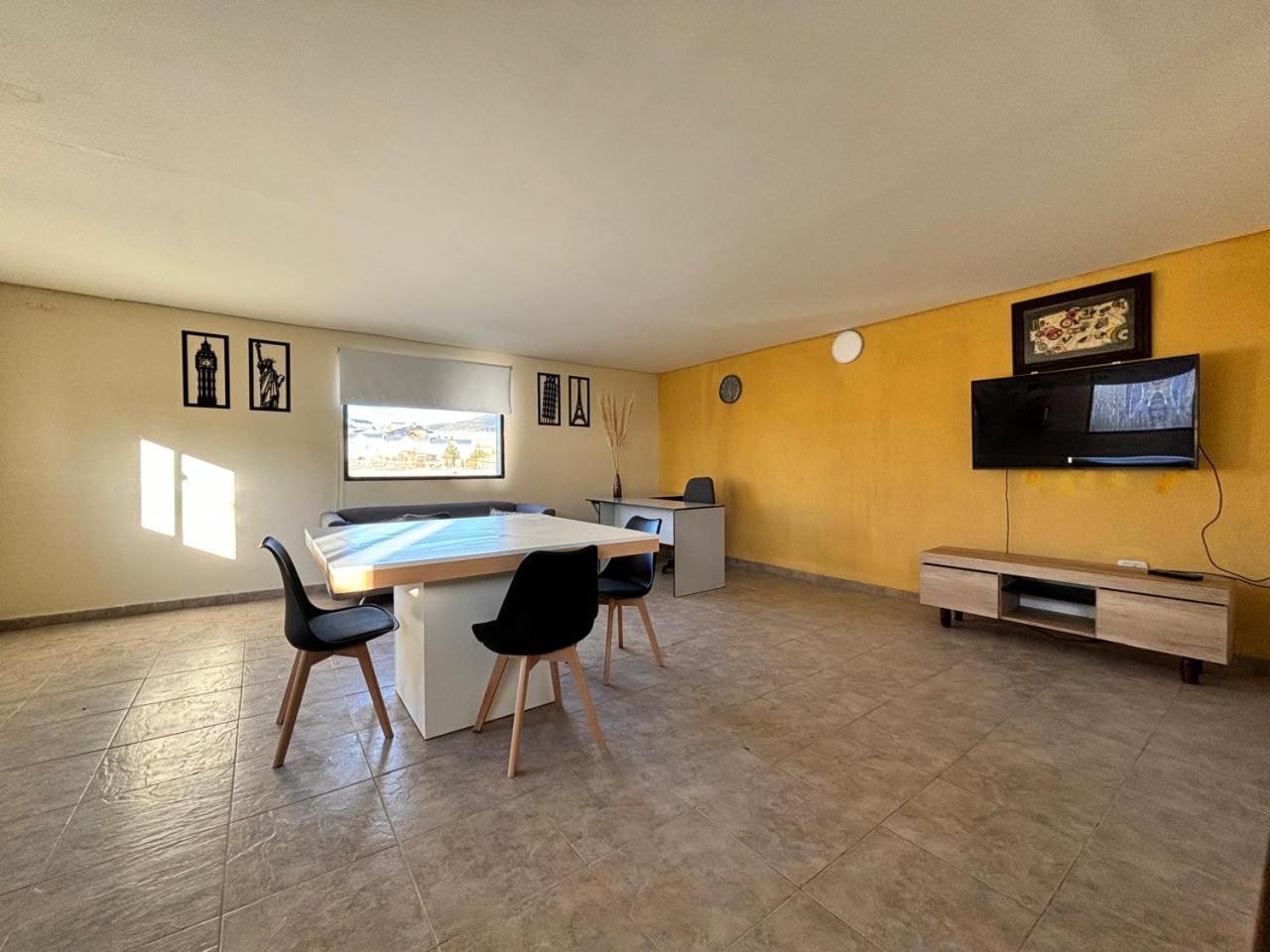 Terminal Suites El Calafate Exteriör bild
